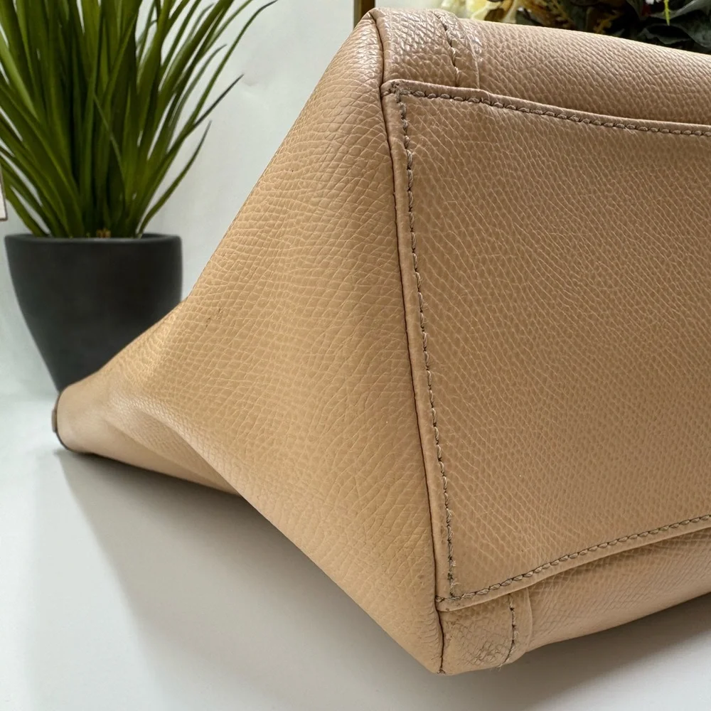 Coach Taylor Tote in Crossgrain Leather – Nude/Beige - Picture 5 of 13